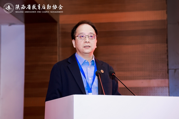 柴渭主持大會第一階段.jpg